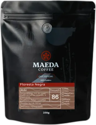 Floresta Negra, da torrefação Maeda Coffee